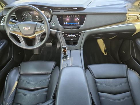 Used 2017 Cadillac XT5 Platinum AWD/4WD image 27