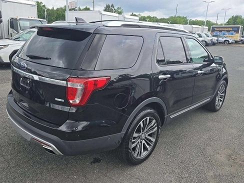 Used 2017 Ford Explorer Platinum AWD/4WD image 5