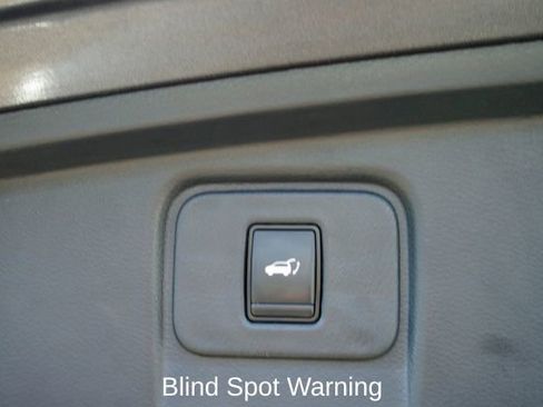 Used 2024 Nissan Murano SL image 7