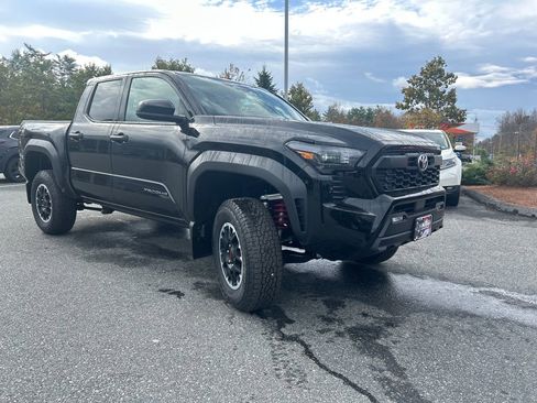 New 2025 Toyota Tacoma TRD Off-Road image 7