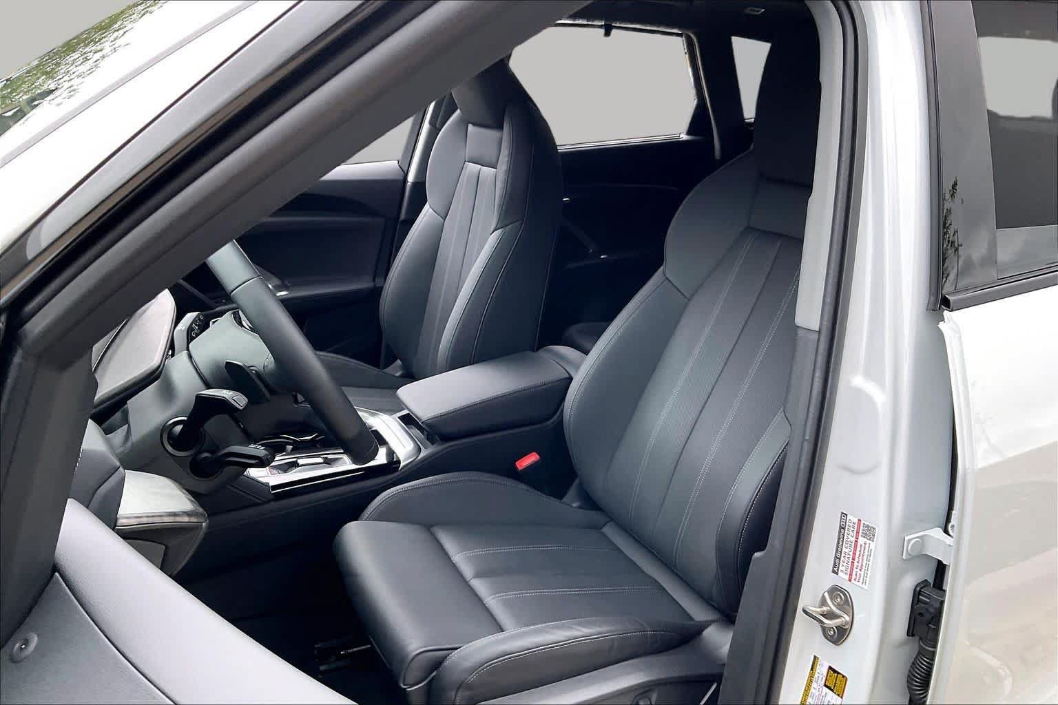 Used 2026 Audi Q5 Premium Plus w/ Premium Plus AWD/4WD image 8