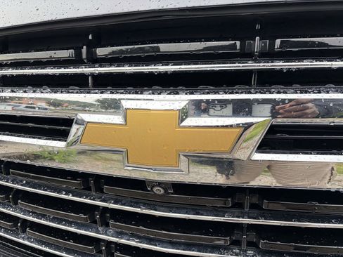 Used 2022 Chevrolet Tahoe LT w/ LT Signature Plus Package RWD image 5