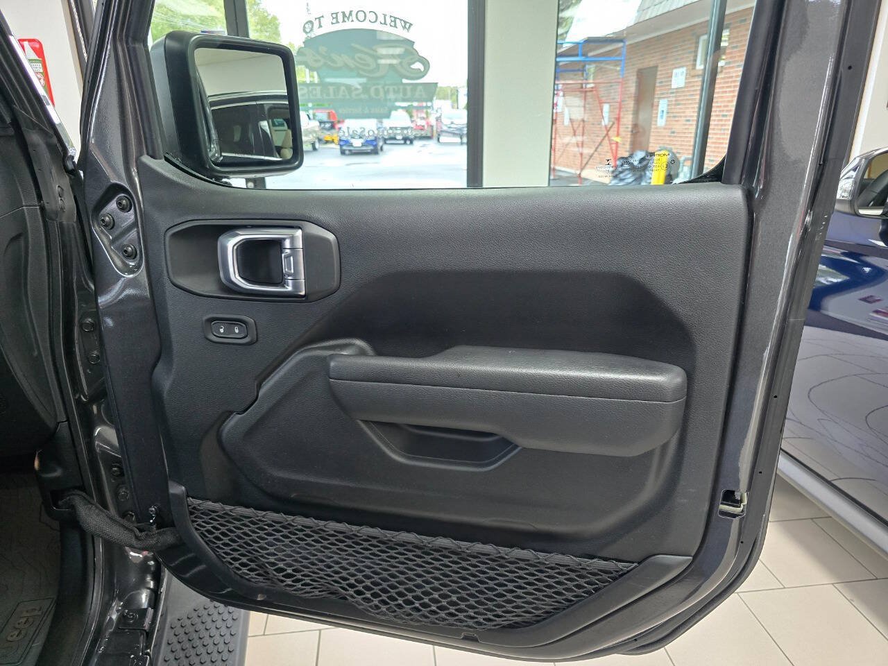 Used 2022 Jeep Wrangler Unlimited Sport AWD/4WD image 18