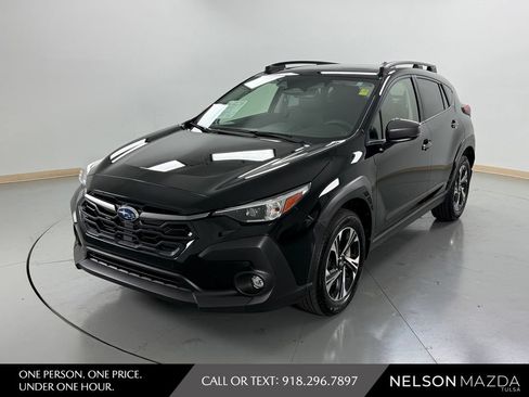 Used 2024 Subaru Crosstrek 2.0i Premium AWD/4WD image 1