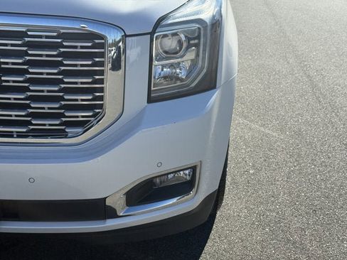 Used 2019 GMC Yukon Denali image 10