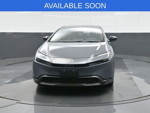 Used 2024 Toyota Prius LE AWD/4WD image 2