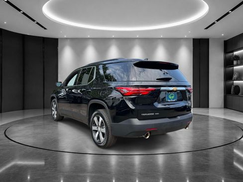 Used 2023 Chevrolet Traverse LT w/ LT Premium Package AWD/4WD image 4