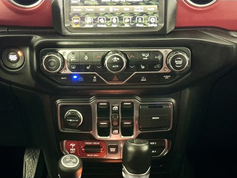 Used 2023 Jeep Wrangler Unlimited Rubicon 4xe AWD/4WD image 27