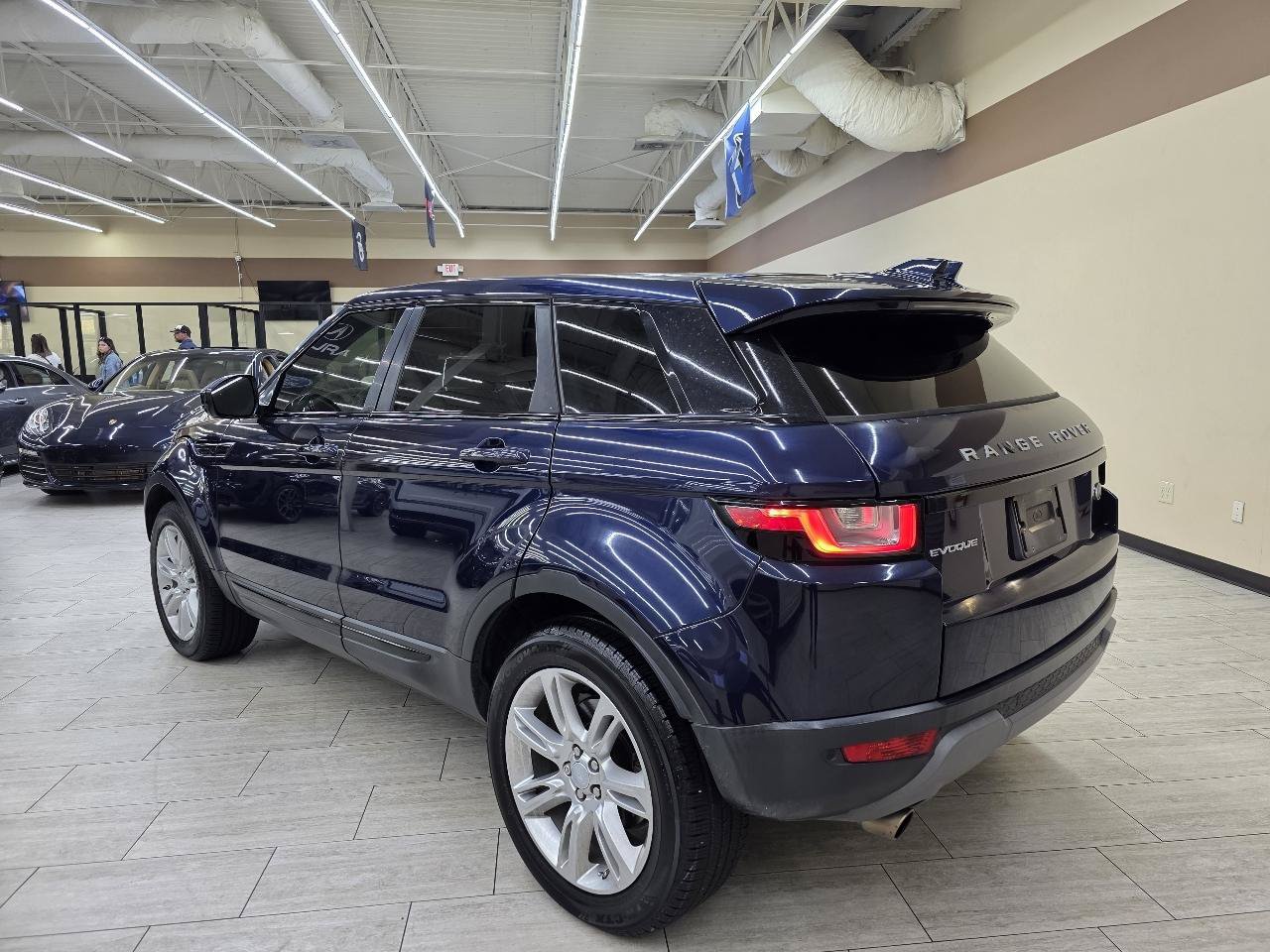 Used 2016 Land Rover Range Rover Evoque SE Premium AWD/4WD image 8