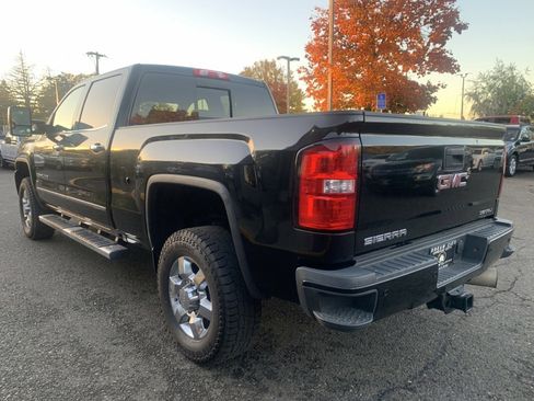 Used 2017 GMC Sierra 3500 Denali w/ Duramax Plus Package image 5