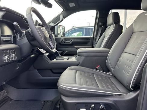New 2026 GMC Sierra 2500 AT4X AWD/4WD image 11