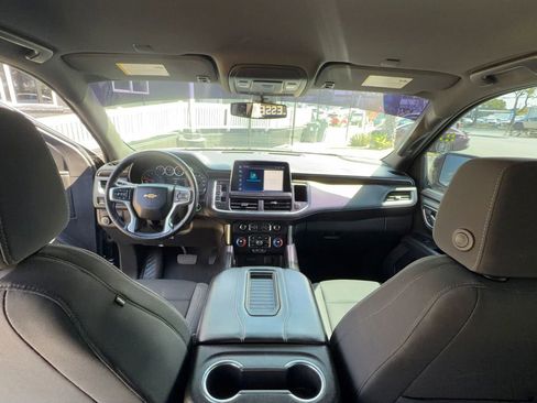 Used 2021 Chevrolet Suburban LS image 35