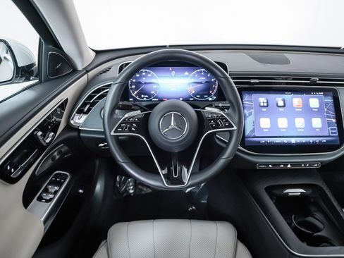 Certified 2024 Mercedes-Benz E 350 4MATIC Sedan image 15