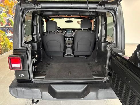 Used 2020 Jeep Wrangler Sport AWD/4WD image 37