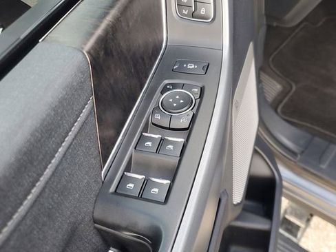 Used 2023 Ford F250 Lariat w/ Lariat Ultimate Package image 18