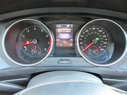 Used 2020 Volkswagen Tiguan SE R-Line AWD/4WD image 35