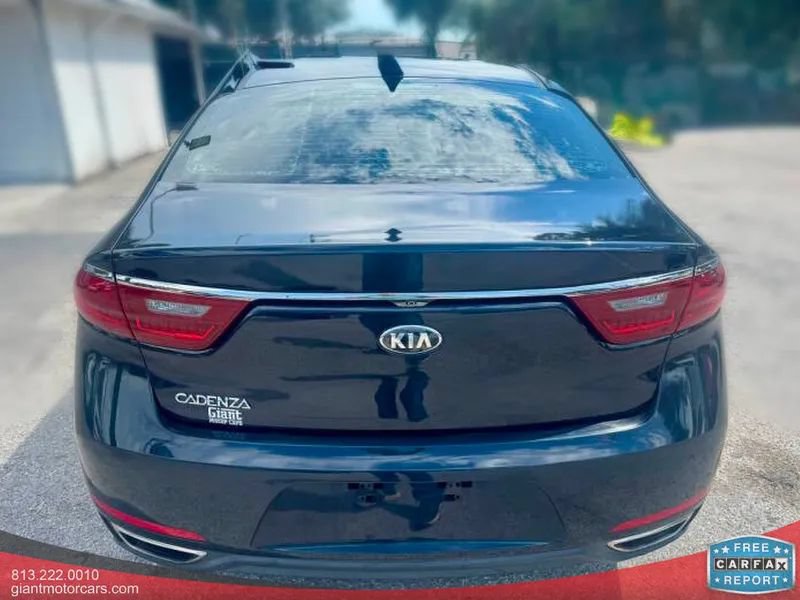 Used 2017 Kia Cadenza Premium FWD image 5