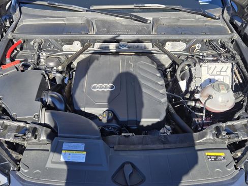Used 2023 Audi Q5 2.0T Premium w/ Convenience Package image 13