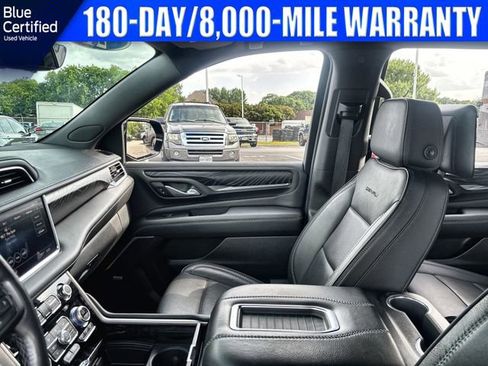 Used 2021 GMC Yukon Denali w/ Denali Premium Package AWD/4WD image 14