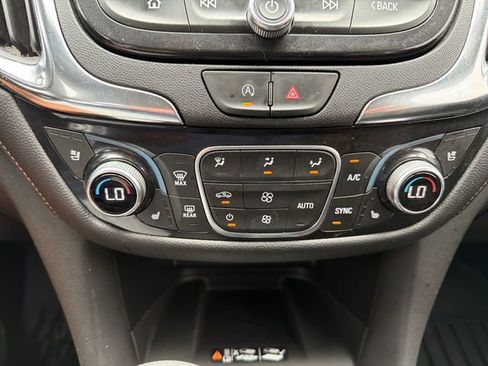 Used 2024 Chevrolet Equinox Premier AWD/4WD image 14
