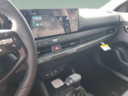New 2025 Kia K4 EX FWD image 41