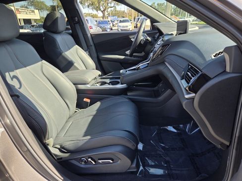 Used 2025 Acura RDX A-Spec image 17
