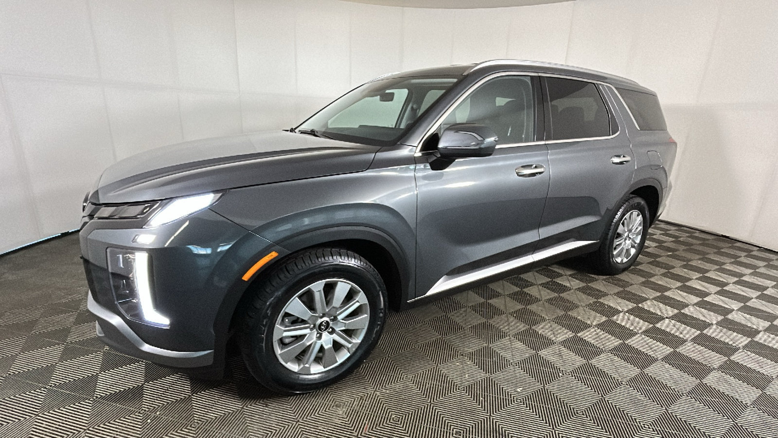 Used 2025 Hyundai Palisade SEL FWD image 7
