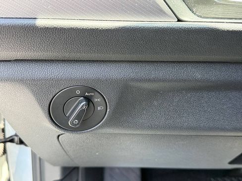 Used 2019 Volkswagen Jetta S FWD image 12