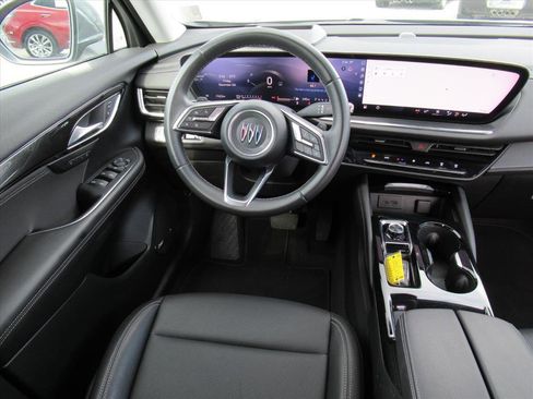 Used 2025 Buick Envision Preferred image 13