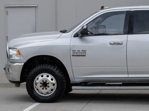 Used 2015 RAM 3500 Big Horn AWD/4WD image 15