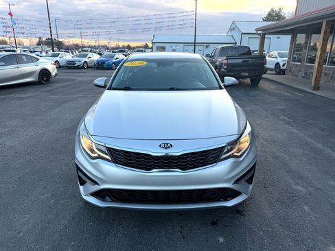 Used 2020 Kia Optima LX image 9