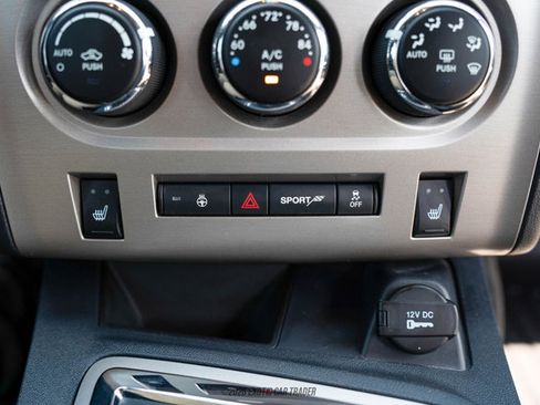 Used 2013 Dodge Challenger SRT8 w/ Harman Kardon Audio Group RWD image 24