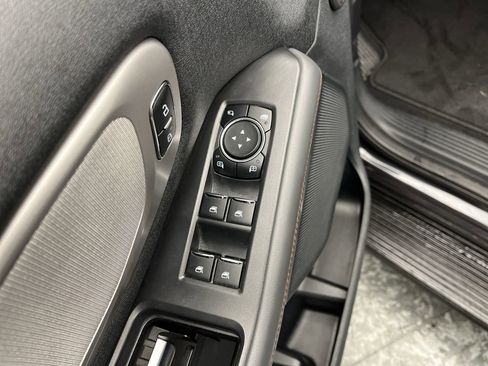 Used 2025 Ford Expedition Active image 11