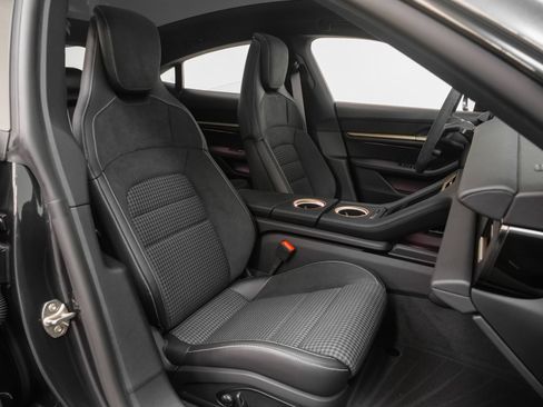 New 2025 Porsche Taycan 4S image 24