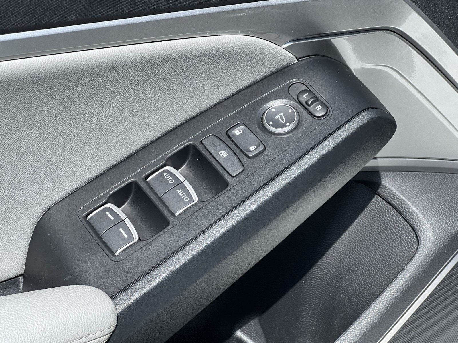 Certified 2024 Acura Integra FWD image 12