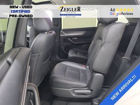 Used 2024 MAZDA CX-90 Plug-In Hybrid w/ Preferred AWD/4WD image 9