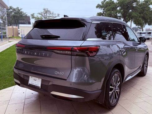 Certified 2026 INFINITI QX60 Luxe w/ Cargo Package FWD image 5