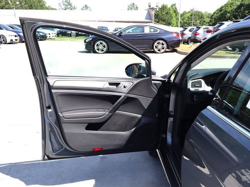 Used 2015 Volkswagen Golf TDI S FWD image 30