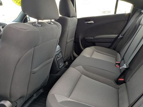 Used 2020 Dodge Charger SXT w/ Blacktop Package image 27