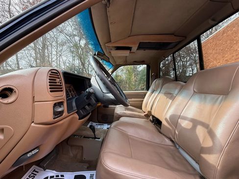 Used 1995 Chevrolet Silverado 1500 4x4 Regular Cab image 22