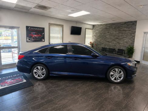 Used 2018 Honda Accord LX image 7