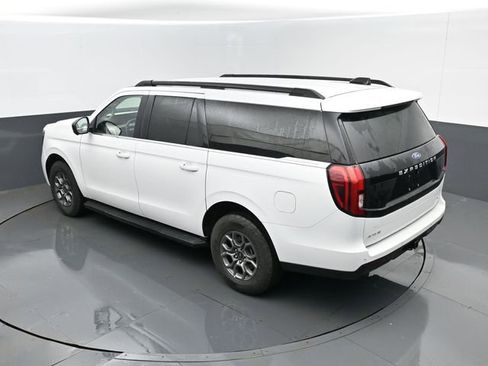 Used 2025 Ford Expedition Max Active AWD/4WD image 27