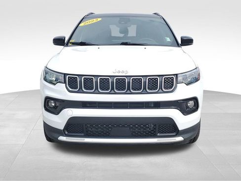 Used 2023 Jeep Compass Limited AWD/4WD image 2
