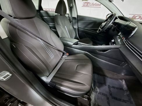 Certified 2023 Hyundai Elantra SEL w/ Convenience Package image 31