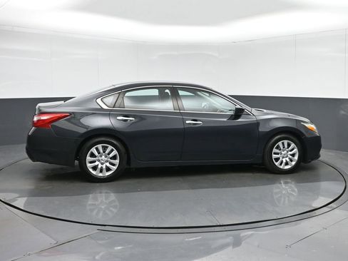 Used 2017 Nissan Altima 2.5 S w/ Power Driver Seat Package image 8