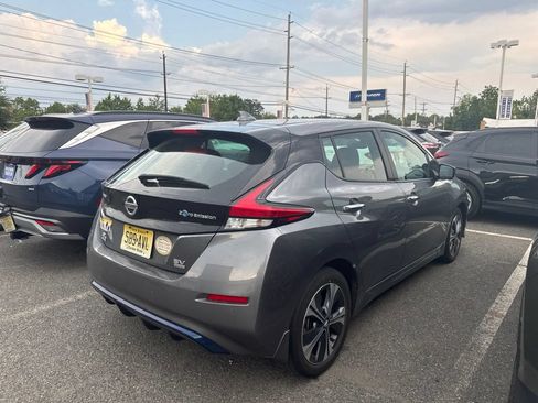 Used 2022 Nissan Leaf SV Plus FWD image 4