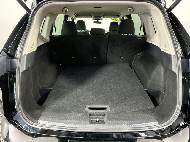 Used 2025 Nissan Rogue SV AWD/4WD image 30