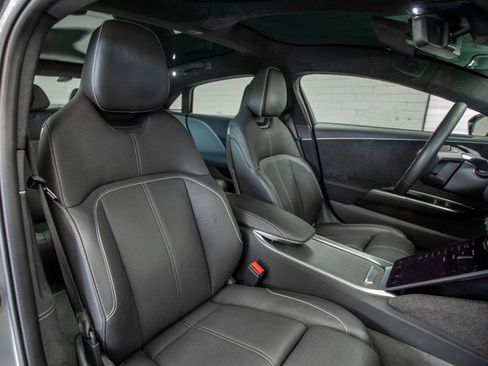 Used 2023 Lucid Air Grand Touring image 24