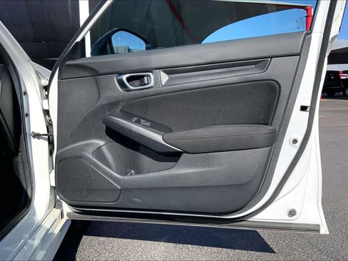 Used 2025 Honda Civic Sport image 23