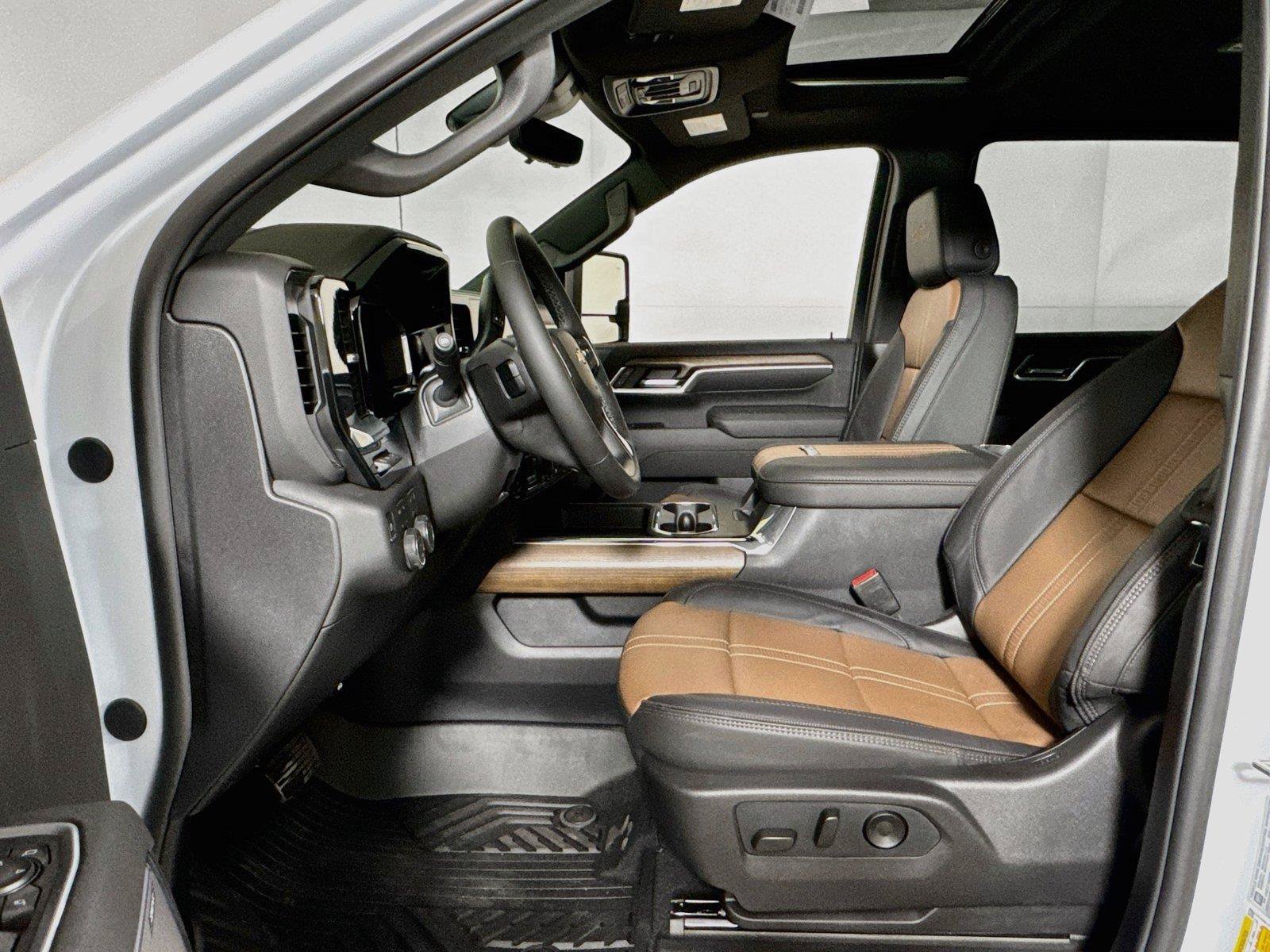 New 2026 Chevrolet Silverado 2500 High Country w/ Technology Package AWD/4WD image 12